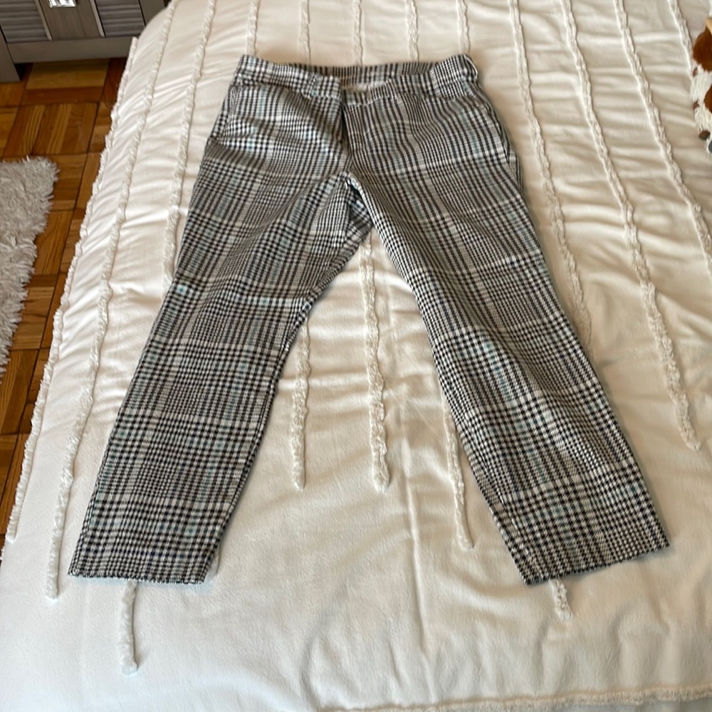 NWOT Old Navy Houndstooth High Rise Pixie Pant